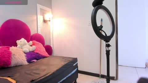 raven_loove online show from May 2026 05:10:02 PM