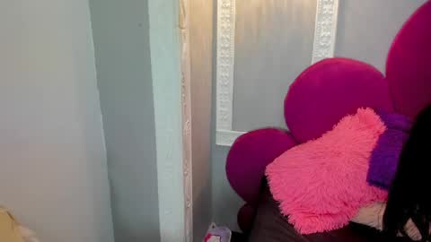 raven_loove online show from June 2026 06:30:01 PM