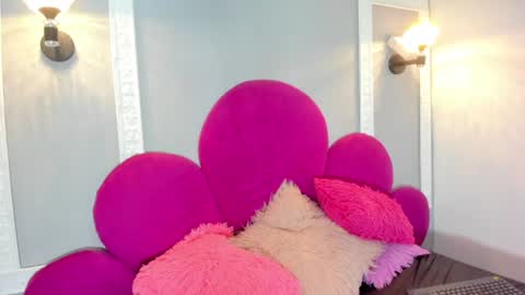 raven_loove online show from June 2026 06:17:02 PM
