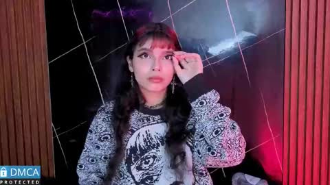 raven_rox_ online show from November 2025 03:28:02 AM