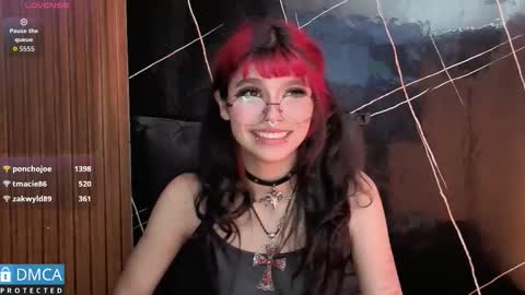 raven_rox_ online show from February 2026 08:46:02 AM