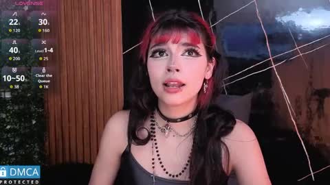 Snapshot of raven_rox_ chatting on April 2026 07:14:01 PM raven_rox_ online show from April 2026 07:14:01 PM