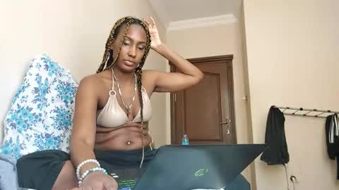 ravenbby online show from May 2026 12:01:02 PM