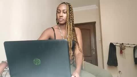 ravenbby online show from May 2026 02:12:01 PM