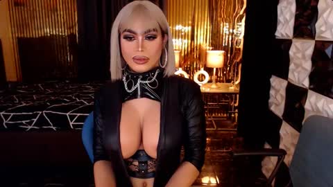 ravenmystiquex online show from May 2026 12:52:02 AM
