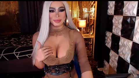 ravenmystiquex online show from June 2026 01:40:02 AM
