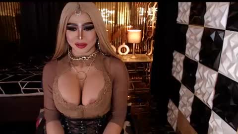 ravenmystiquex online show from June 2026 12:03:01 PM