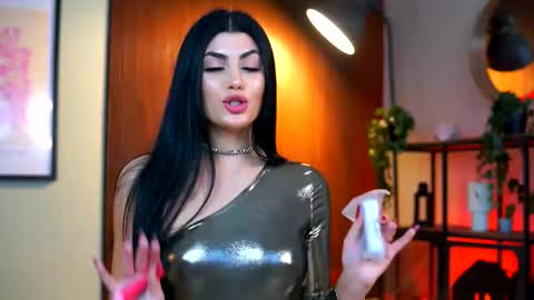 Lav online show from December 2025 08:18:02 PM