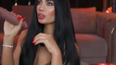 Lav online show from June 2026 07:14:01 PM