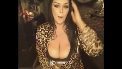 Snapshot of ravenxlee chatting on June 2026 07:34:02 PM ravenxlee online show from June 2026 07:34:02 PM