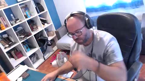 ravingr3d3 online show from September 2025 01:26:02 PM