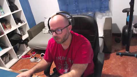 ravingr3d3 online show from October 2025 11:51:02 PM