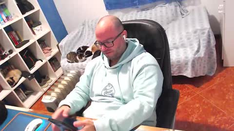 ravingr3d3 online show from January 2026 09:46:01 PM