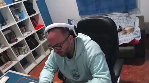 ravingr3d3 online show from May 2026 07:41:02 PM