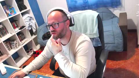 ravingr3d3 online show from May 2026 01:30:01 PM
