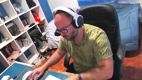 ravingr3d3 online show from May 2026 07:58:01 AM