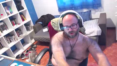 ravingr3d3 online show from July 2026 02:43:02 PM
