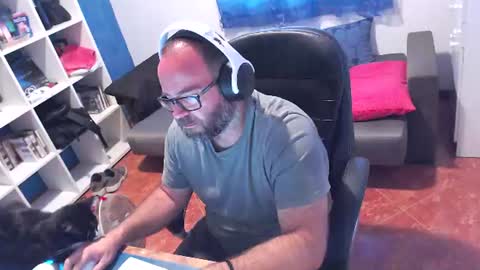 ravingr3d3 online show from July 2026 10:32:01 AM
