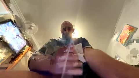 Snapshot of rawdillz121 chatting on March 2025 05:00:02 AM Down under guy online show from March 2025 05:00:02 AM