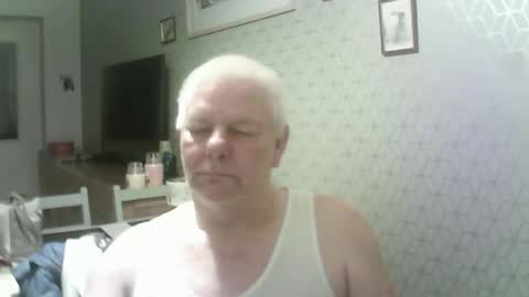 Snapshot of ray47 chatting on January 2026 12:38:02 AM ray47 online show from January 2026 12:38:02 AM