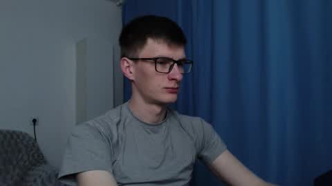 Snapshot of ray_booy chatting on December 2025 02:32:02 AM Ray Booy online show from December 2025 02:32:02 AM