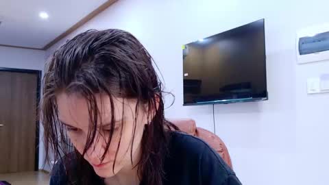 Snapshot of ray_lol chatting on January 2026 12:37:01 AM Ray-Ray online show from January 2026 12:37:01 AM