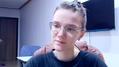 Snapshot of ray_lol chatting on January 2026 12:09:02 PM Ray-Ray online show from January 2026 12:09:02 PM