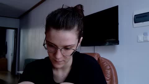 Snapshot of ray_lol chatting on February 2026 03:21:02 AM Ray-Ray online show from February 2026 03:21:02 AM