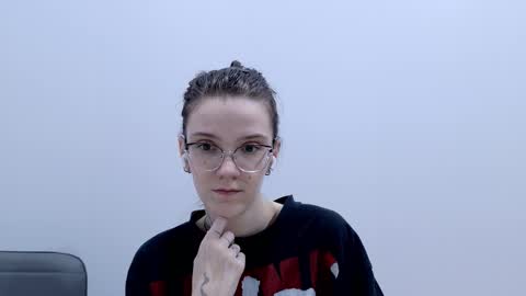 Snapshot of ray_lol chatting on February 2026 10:27:02 AM Ray-Ray online show from February 2026 10:27:02 AM