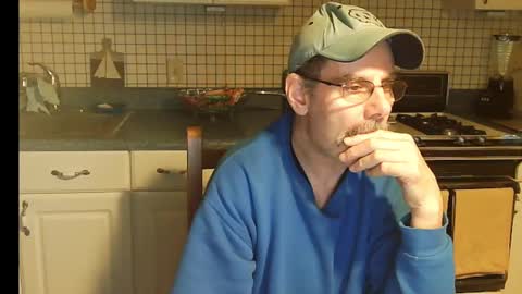 Ray online show from December 2024 10:01:02 AM