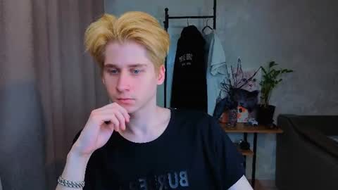rayondovwson online show from July 2026 04:32:02 PM