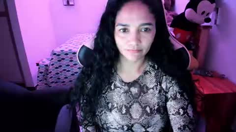 Danna online show from July 2026 07:27:02 PM