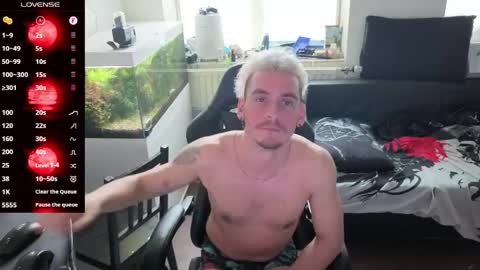 Rayzel online show from May 2026 11:50:02 AM