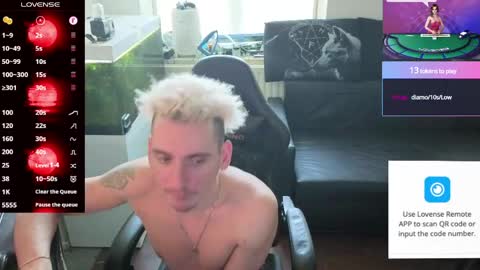 Rayzel online show from May 2026 03:39:01 PM