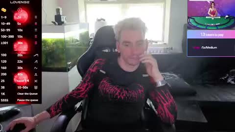 Rayzel White online show from June 2026 01:01:02 PM