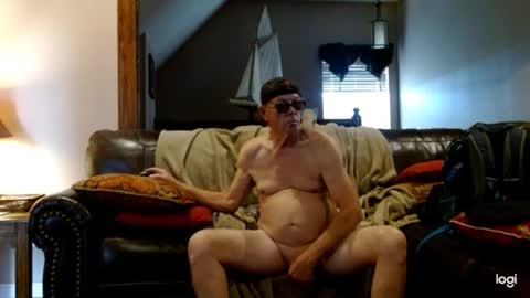 Snapshot of ready4aride2day chatting on December 2024 02:38:02 PM ready4aride2day online show from December 2024 02:38:02 PM