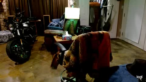 Snapshot of ready4aride2day chatting on January 2025 10:39:01 AM ready4aride2day online show from January 2025 10:39:01 AM