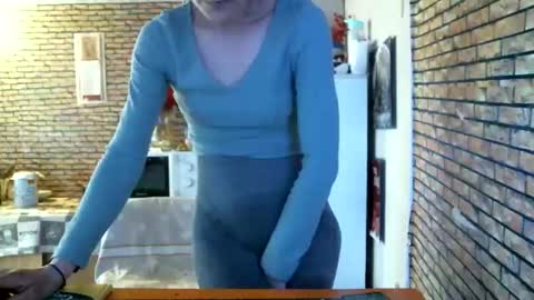 real_coupl3 online show from March 2026 07:25:02 AM