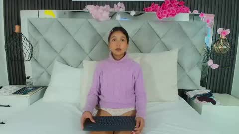 DONCELLA online show from May 2026 06:39:01 PM