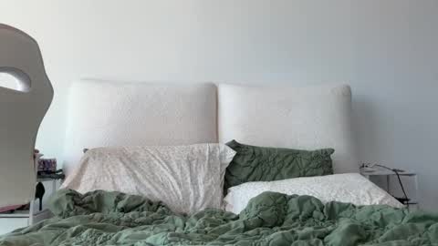 Snapshot of realjadebri chatting on September 2025 12:54:02 AM Jade online show from September 2025 12:54:02 AM