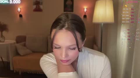 AliceEve online show from January 2025 07:00:02 PM