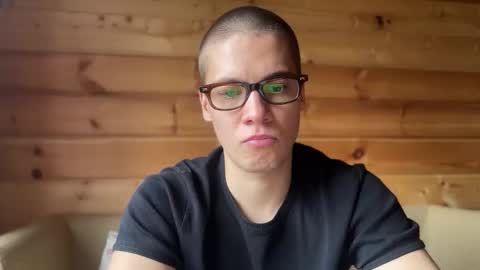 AliceEve online show from October 2025 10:38:02 AM