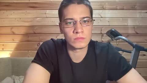 AliceEve online show from January 2026 03:38:01 PM