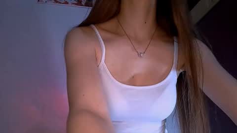 Snapshot of reavoran chatting on December 2025 04:13:01 PM Amanda online show from December 2025 04:13:01 PM