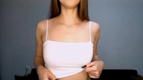 Snapshot of reavoran chatting on January 2026 04:22:01 PM Amanda online show from January 2026 04:22:01 PM