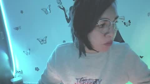 Rebbeca online show from April 2026 10:31:02 AM