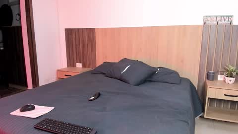 I invite you to my birthday on November 3th  online show from November 2025 09:48:02 PM