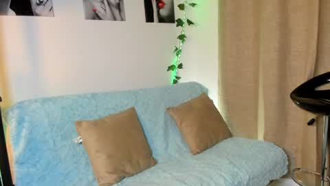 Rebeca Marchetti online show from April 2026 08:33:02 PM