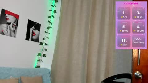 Snapshot of rebeca_marchetti chatting on May 2026 08:32:01 PM Rebeca Marchetti online show from May 2026 08:32:01 PM