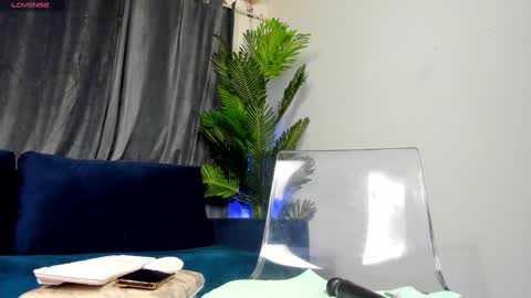 Rebecca online show from February 2025 10:09:01 PM